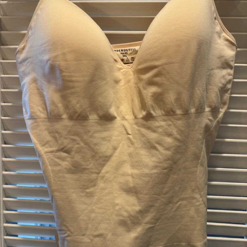 The Shaping Lift Cami - by Underoutfit - Picture 3 of 7